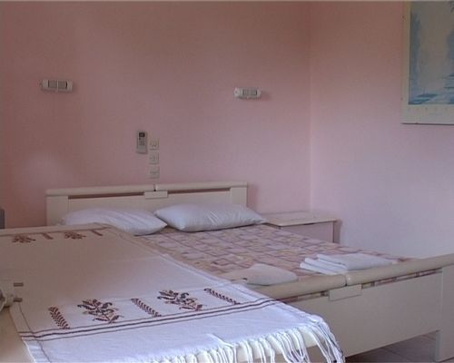 Aloni Studios & Apartments Lassi  Ngoại thất bức ảnh